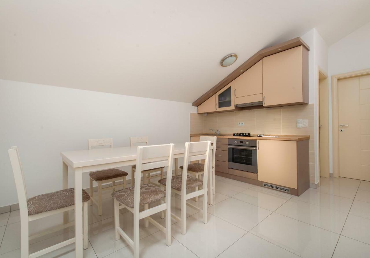 Panorama Lux Apartment Рогозниця Екстер'єр фото